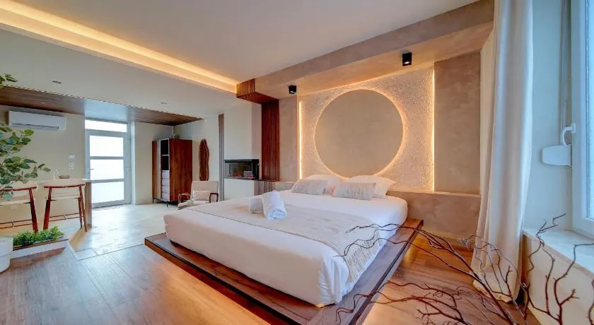 Suite Moon & Spa - Image 1