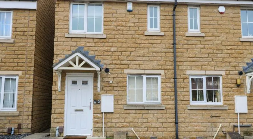 Cottage Holiday Home - Image 1