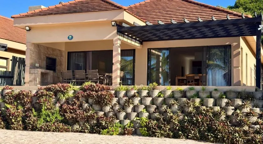Luxurious Beachfront house-Villa 44 - Image 1