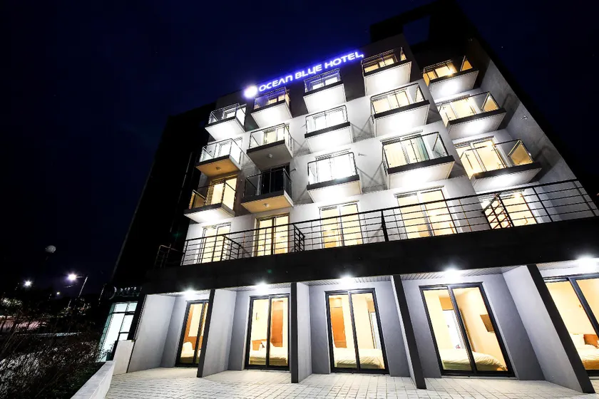 Jungmun Oceanblue Hotel - Image 1