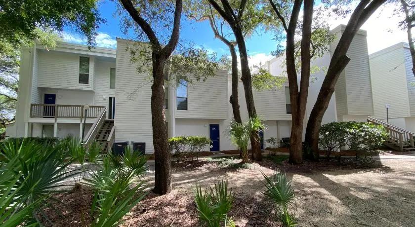 Villa 281 - Nestle Down By The Sea - Image 1