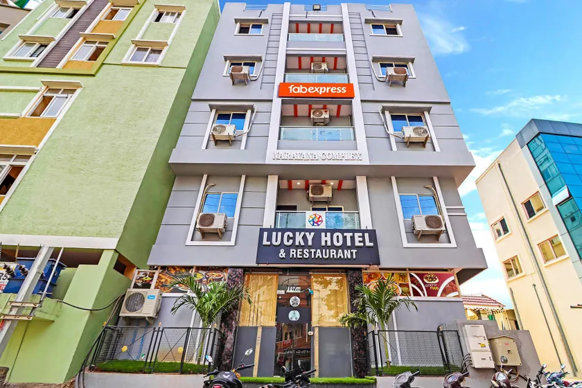FabExpress Lucky Hotels II - Image 1