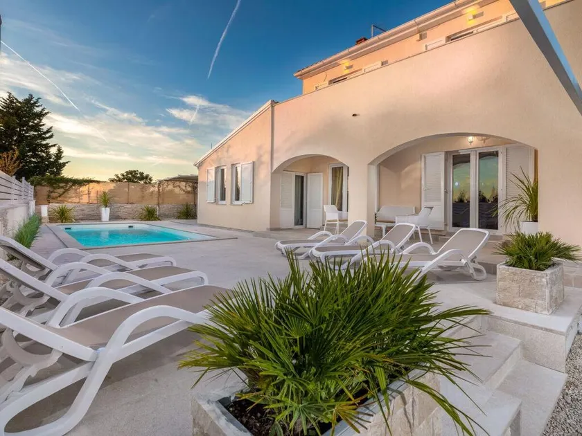 Villa Ostone - Image 1