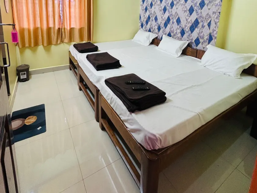 Shri Lalit Lodge - Image 1