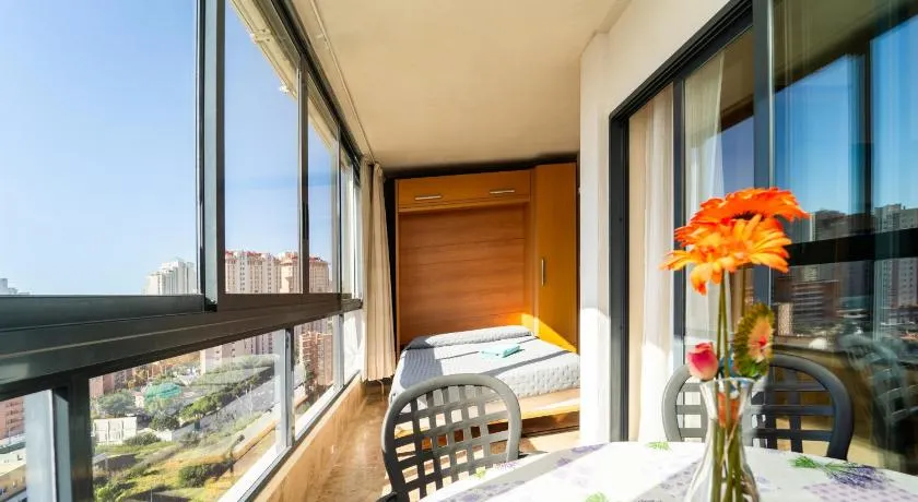 Bello Apart Parking y Padel a 9 min Playa Poniente - Image 1