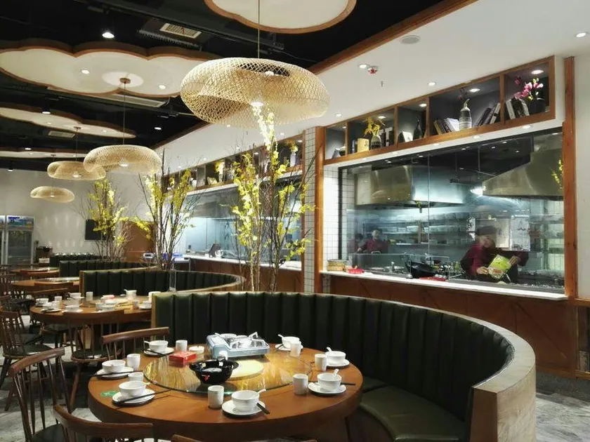 Jinzhou Hotel - Image 1