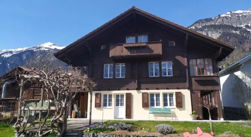 2 Zimmerwohnung Homestay Brienz Spanischgässli - Image 1
