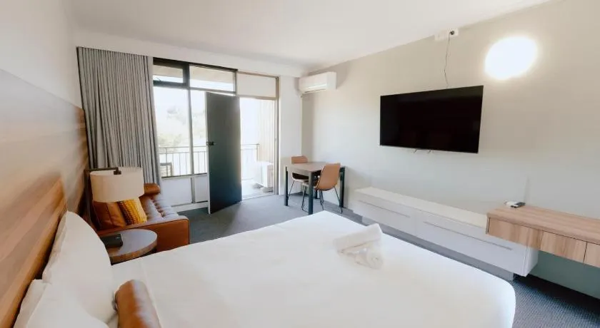 Canberra Park Motel - Image 1