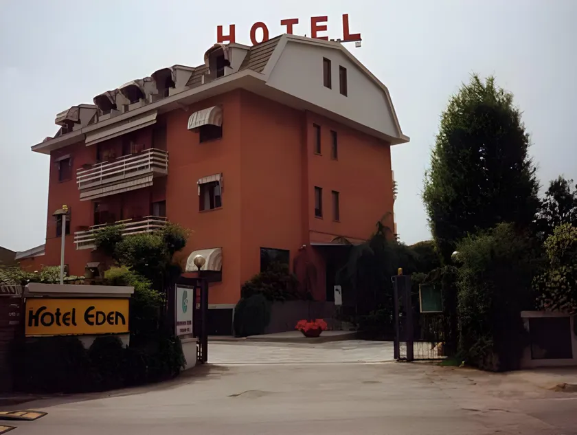 Hotel Eden - Image 1