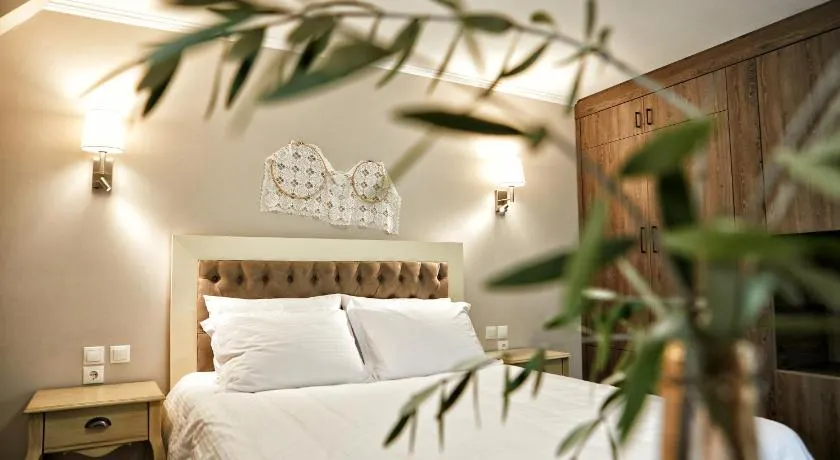 Romilia Guesthouse - Image 1