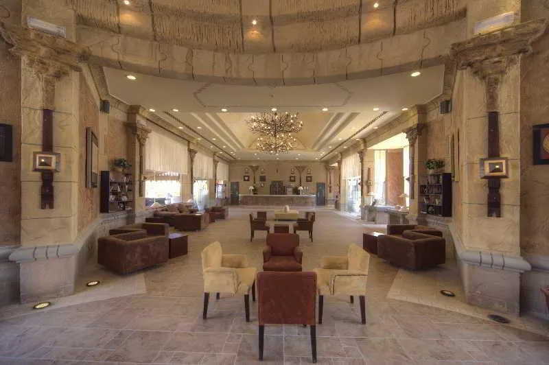 LAGUNA VISTA GARDEN RESORT - Image 1