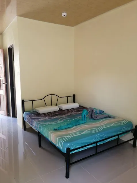 Bluewaves Apartment, scooter - Image 1