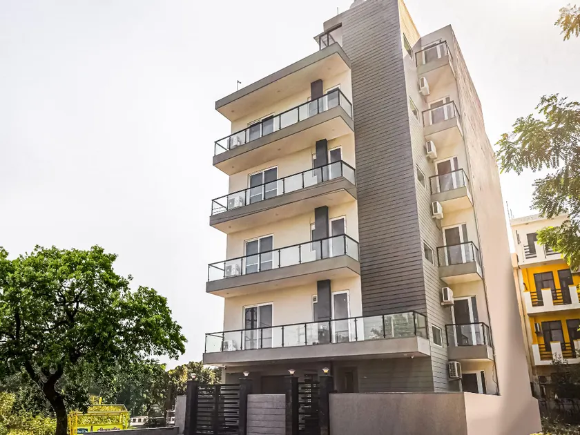Townhouse Infinity Stays Near Appu Ghar - Image 1