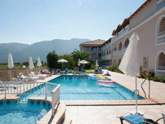 Hotel Plessas Palace - Image 1