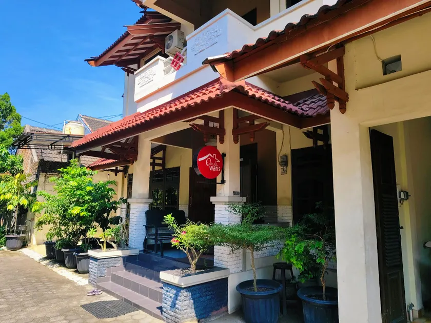 Guest House Omah Waris - Image 1