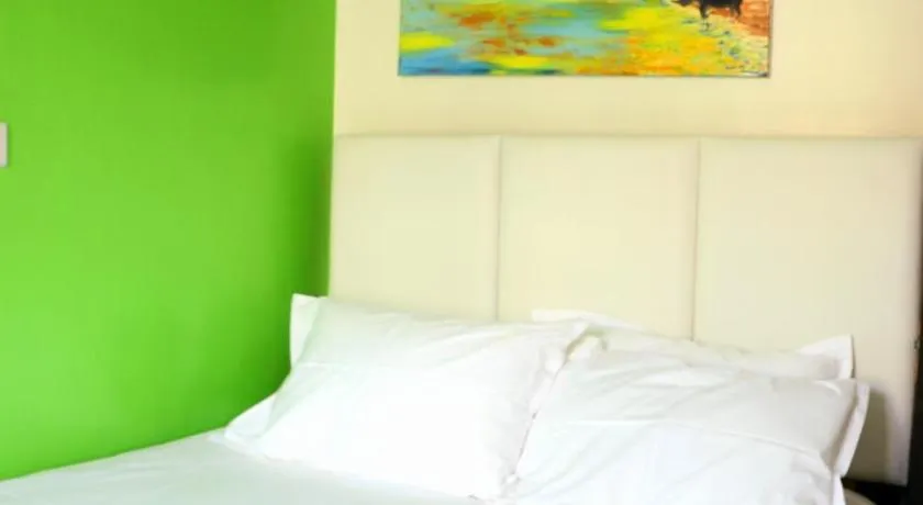 Little Green Room Homestay near JKIA Airport & SGR Railway Station - Image 1