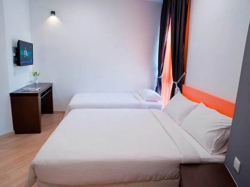 Big Orange Hotel Sungai Petani - Image 1