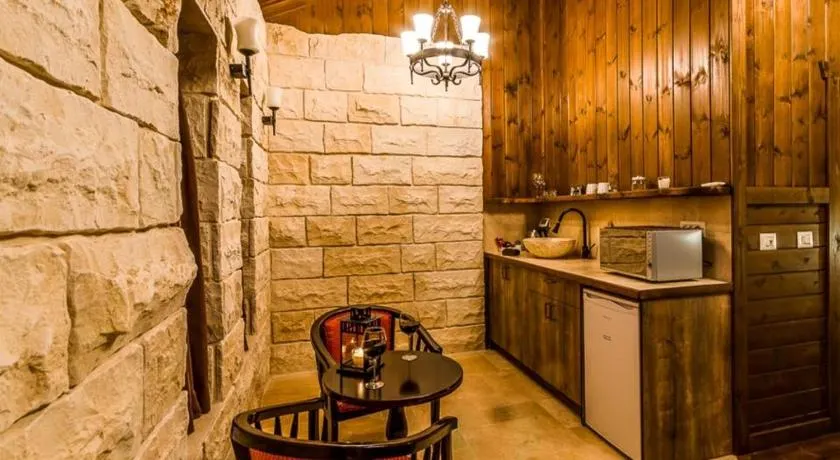 Gilad Cabins - Image 1