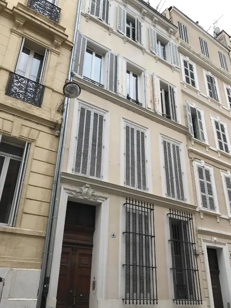 Votre Adresse de Charme Hypercentre Marseille - Image 1