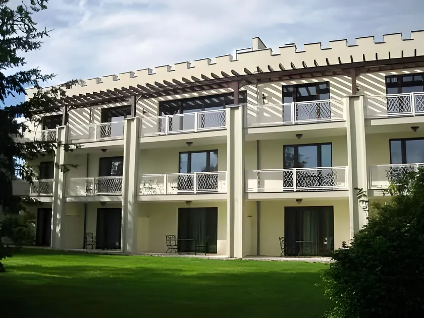 Burg Hotel Romantik - Image 1