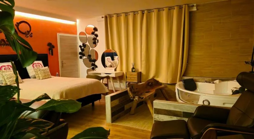 Mei Hôtel-Restaurant - Image 1