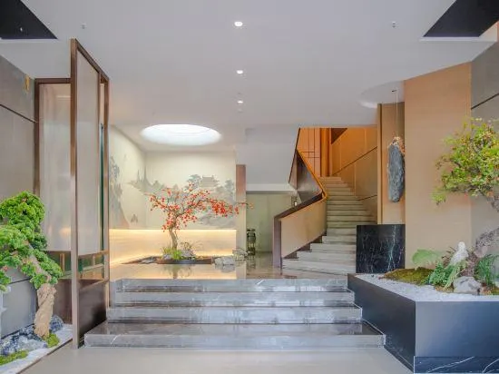 Hua Jing Hotel - Image 1