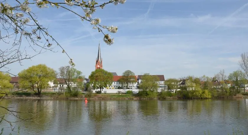Hotel Restaurant Zum Schiffchen - Image 1