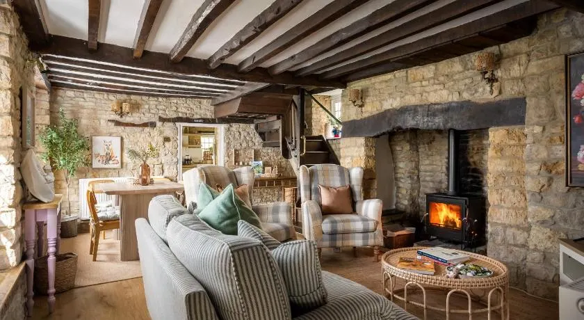 Bourton on the Water Country Chic Authentic Cottage - Image 1