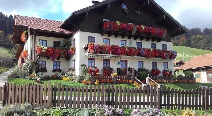 Nussbaumer am Irrsee - Image 1