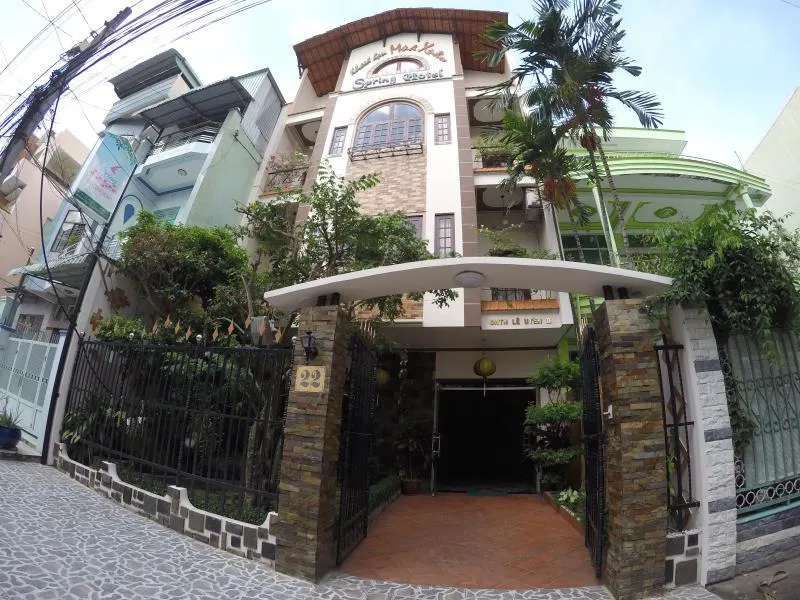 Spring Hotel - Image 1