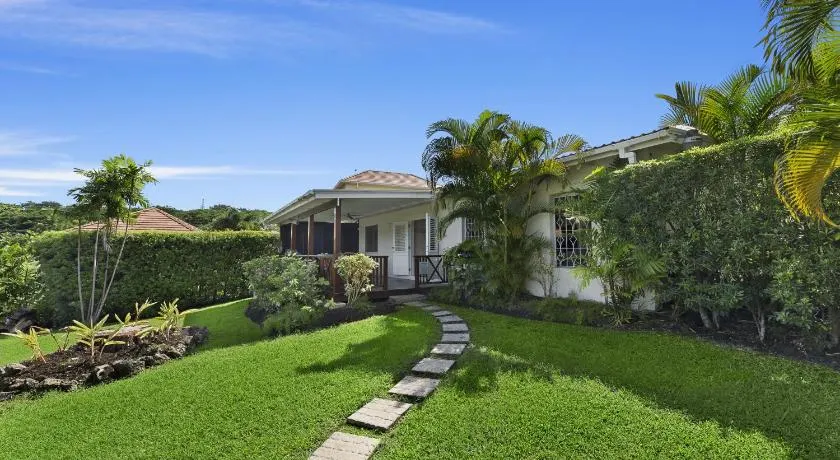 82 Cherry Avenue - Image 1