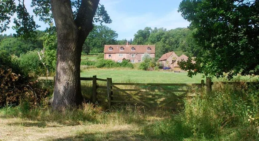 Grove Farm B&B - Image 1