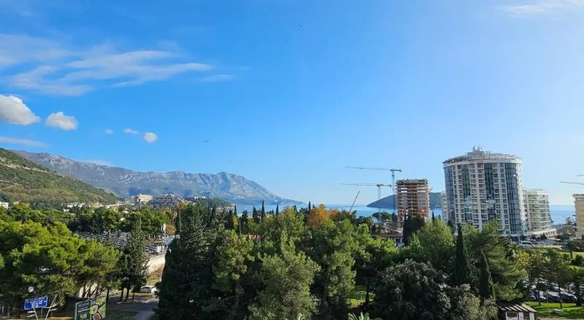 Kadmo Sea View Apartment - Image 1