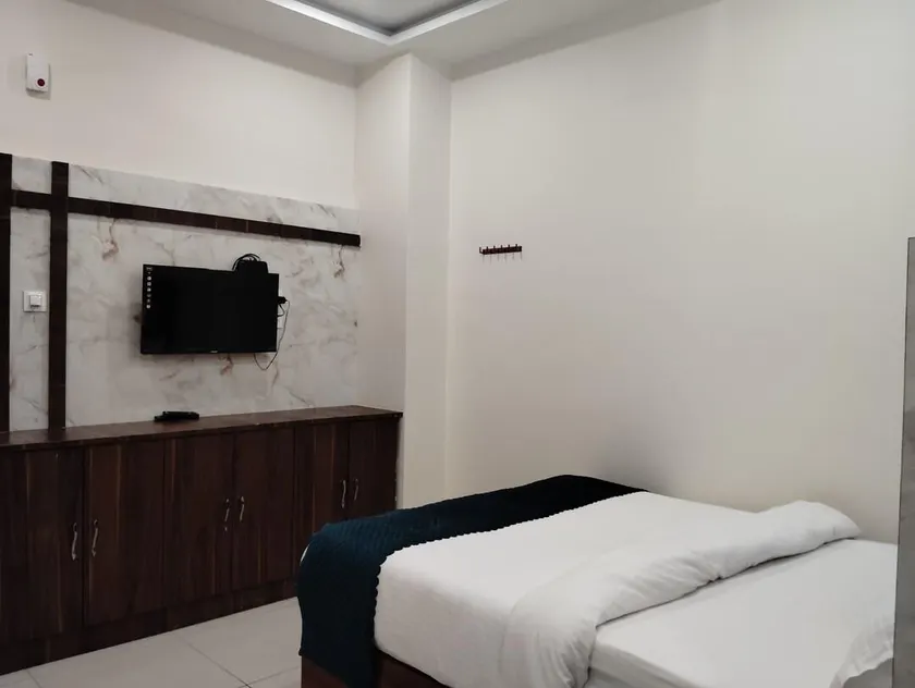 Hotel VSR Grand - Image 1