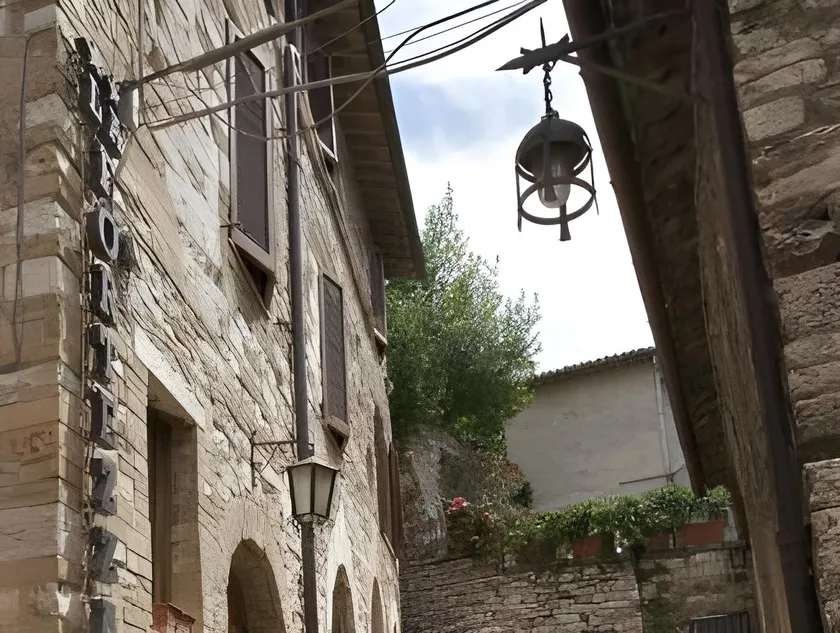 Hotel La Fortezza - Image 1