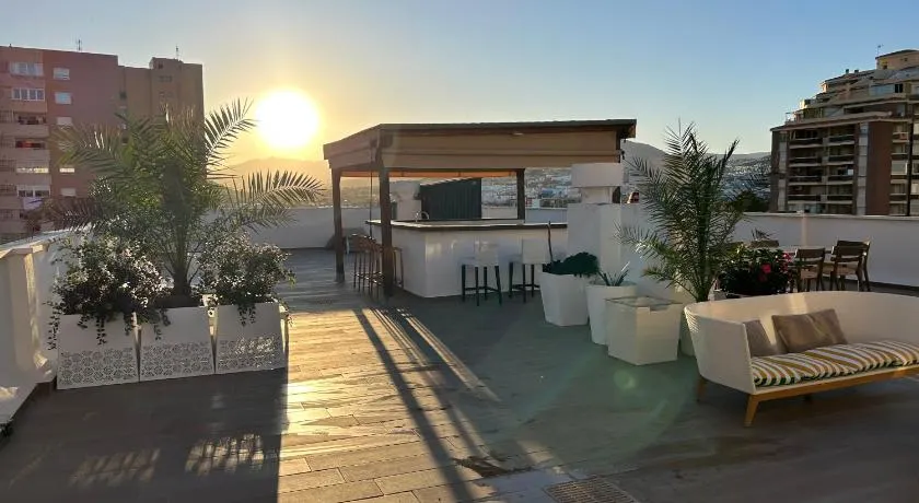 ÁTICO con ENORME TERRAZA y CHILL OUT PARTICULAR - Image 1