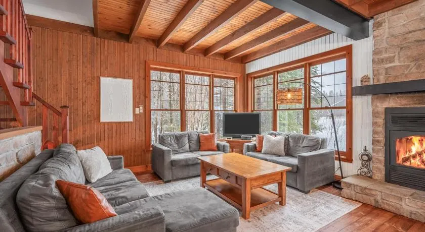 Chalet 19 Chemin Blanc by Les Chalets Alpins - Image 1