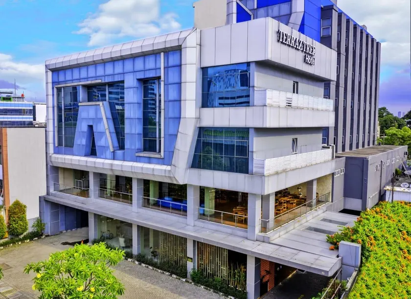 Terraz Tree Hotel - Image 1