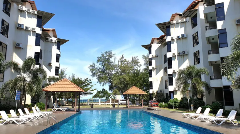 Samsuria Beach Suite Apartments - Image 1