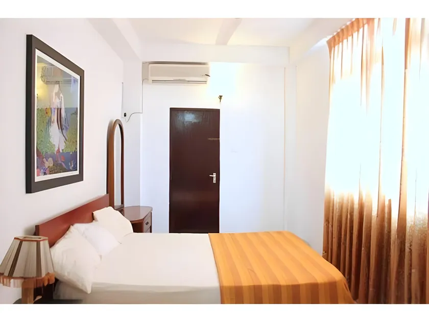 N S Apartment - Image 1