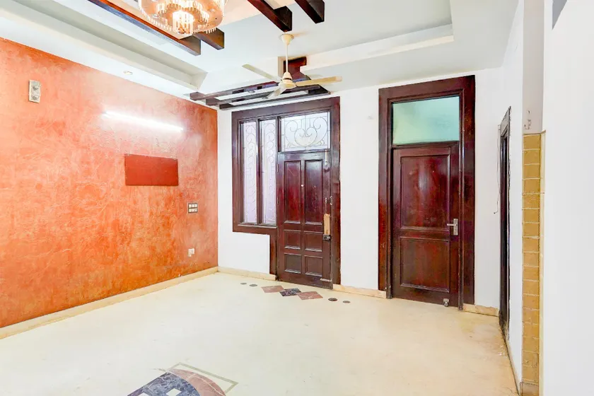 Hotel O Stay Inn - Image 1