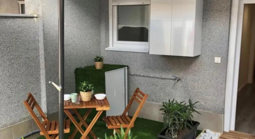 Apartamento con Jardin y Garaje - Image 1