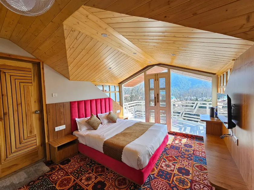 The Fairytale Luxury - Villa in Dalhousie - Image 1