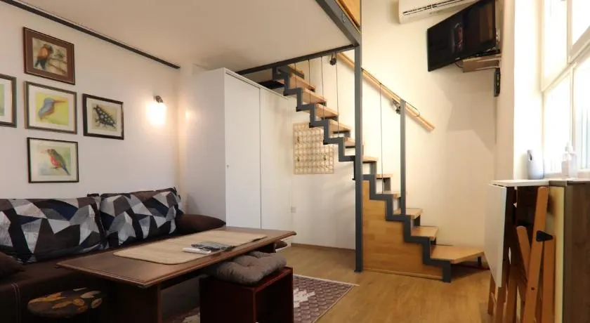 Central Ant Apartment - Image 1