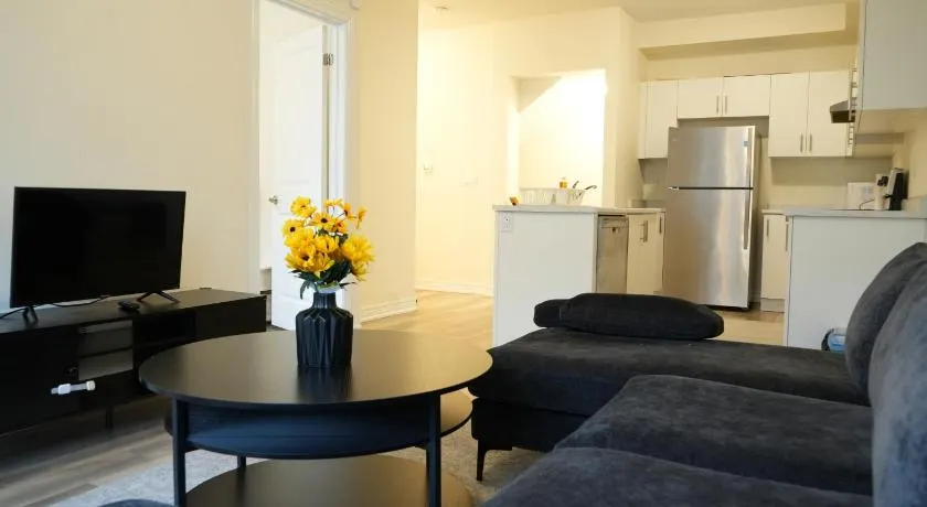 Upscale 3BR Getaway - Close to Niagara Falls - Image 1