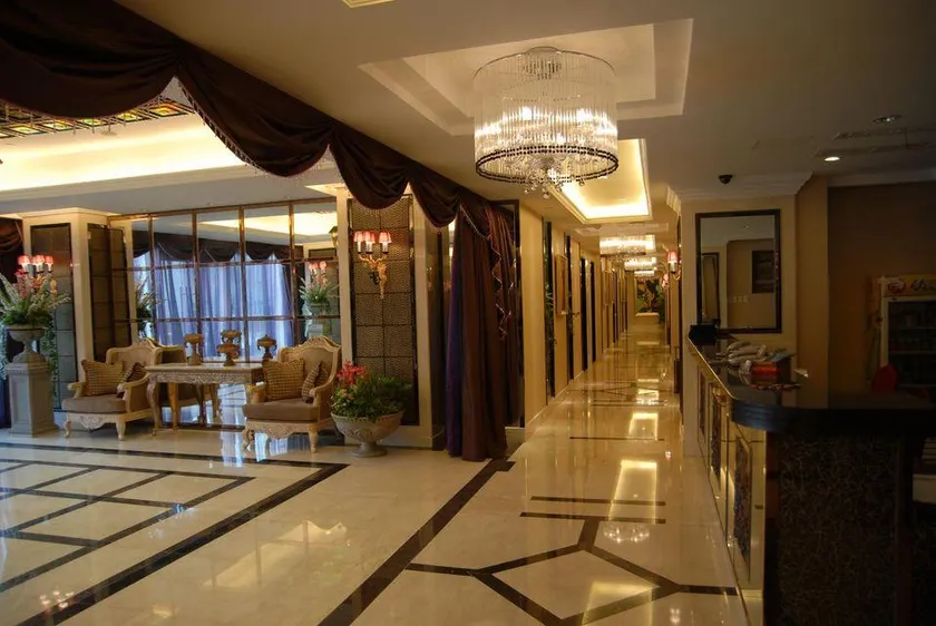 Huchuan Hotel - Image 1