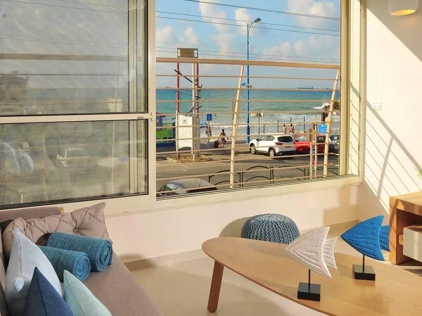 Housea - Sea view apartment - Image 1
