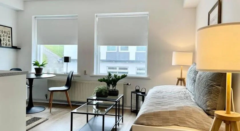 Townhall apartment - Image 1