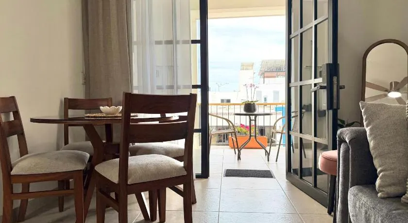 Casa DOS21 Boutique Apartments Playa Sur - Image 1