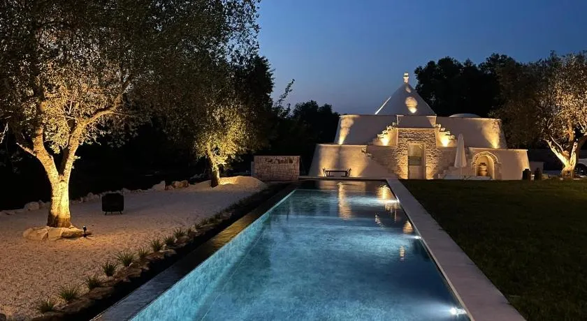 OSTUNI MIRROR trullo and mirror house - Image 1